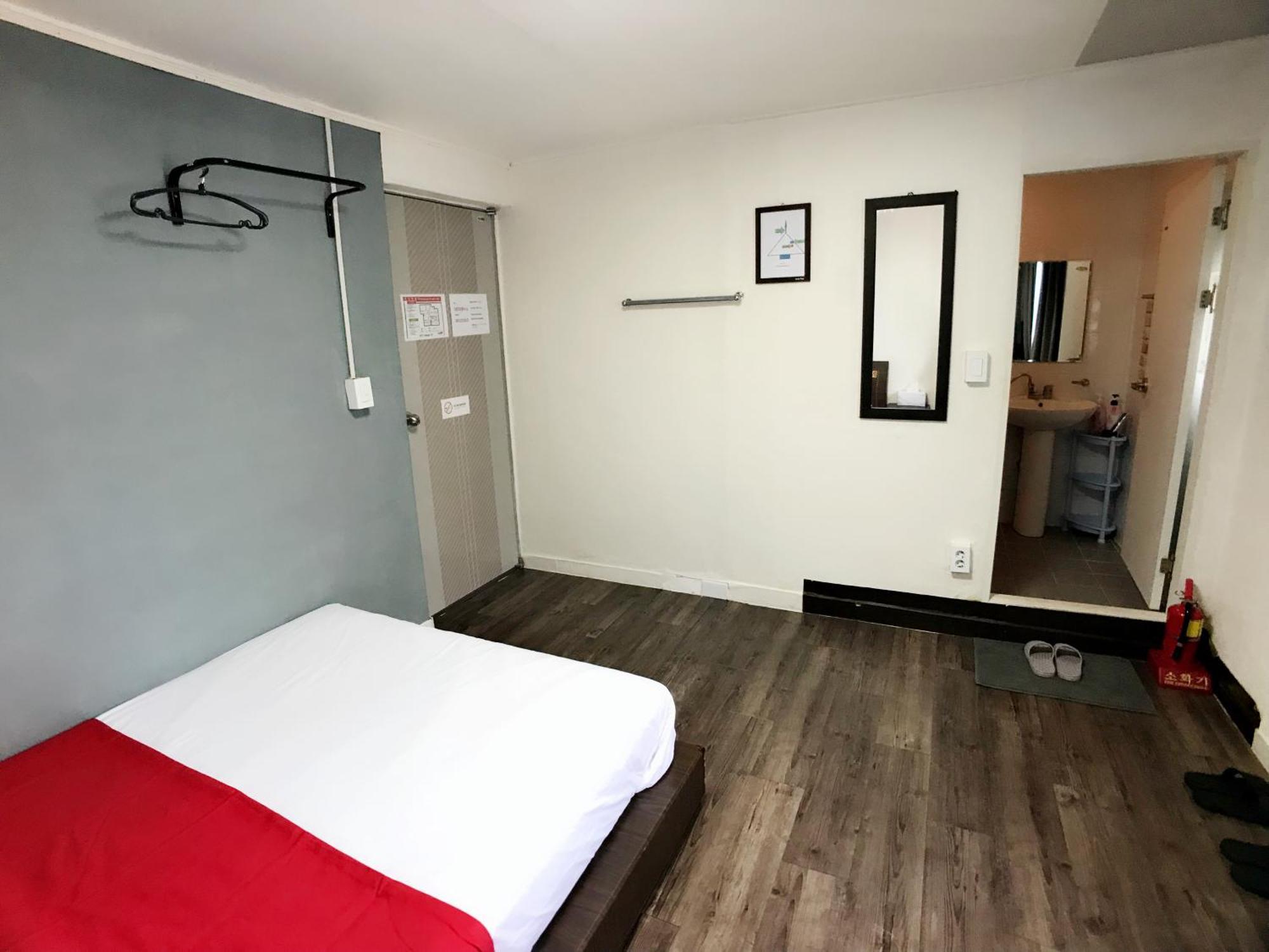 Hotel 1012 House Namsan Seoul Zimmer foto